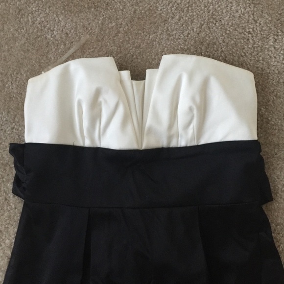 ASOS black and white strapless dress - Picture 2 of 5